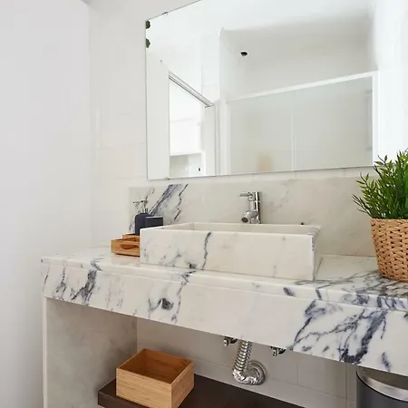 Daire Bairro Alto 4 *